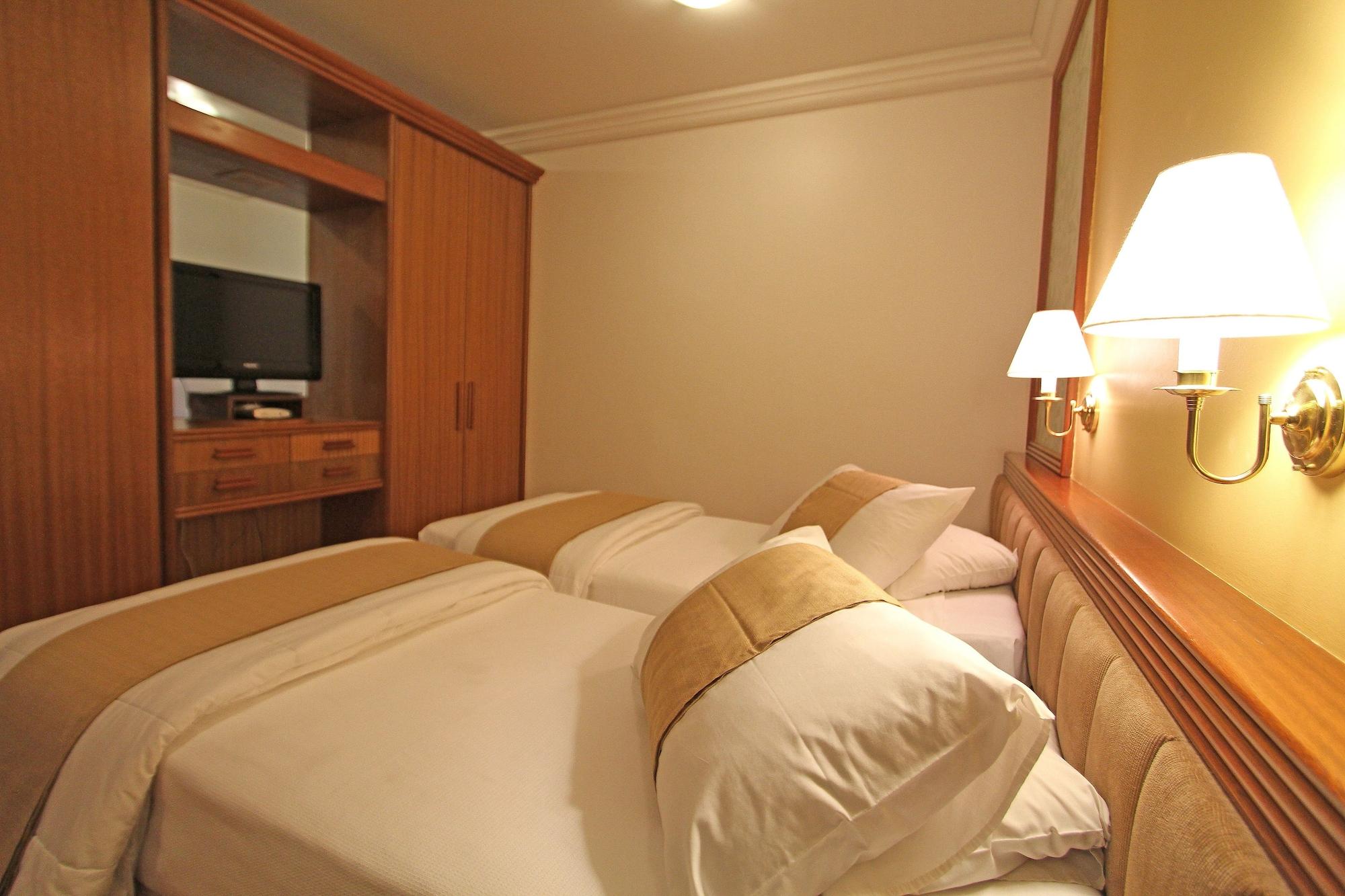 Blue Tree Towers Batel 4*